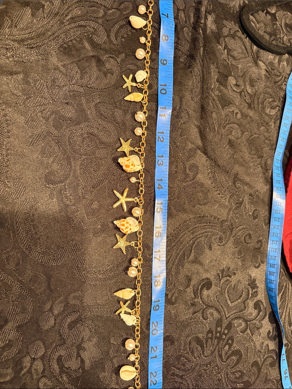 Gold Seashell Charm waist chain with Pearls - Picture 3 of 3